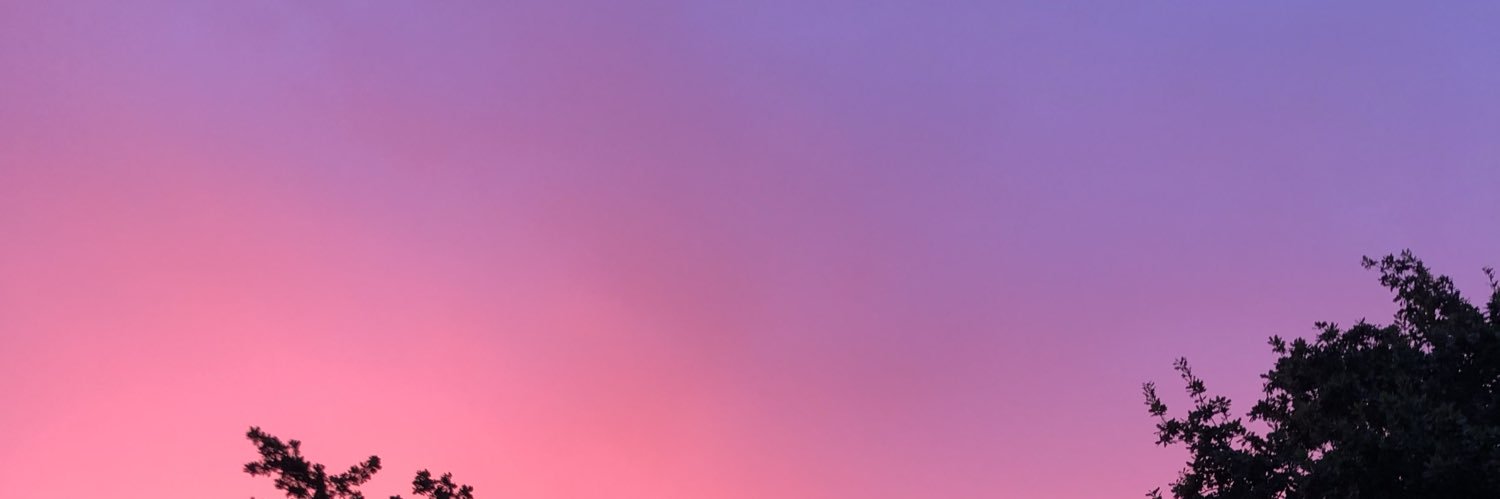 Victoriaa_Ber's profile banner image