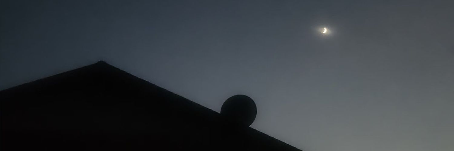 𝘆𝗼𝘂𝗿 𝗿𝗼𝗼𝗺𝗶𝗲 banner