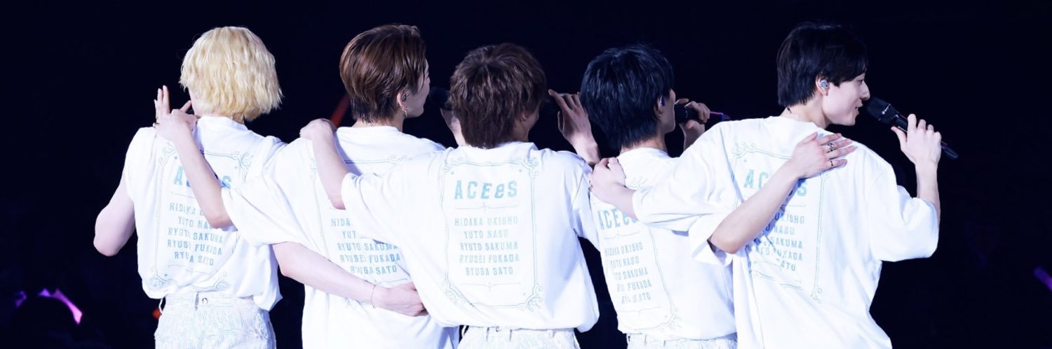 𝘙𝘶 banner