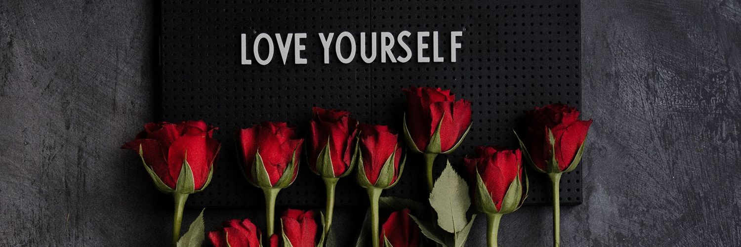 Ⓡⓞⓢⓔ 🌹🍷's banner