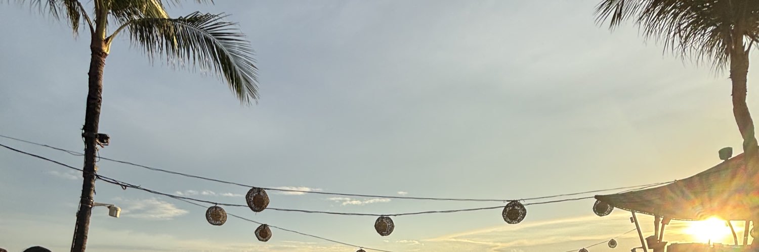 Poww 👑 banner