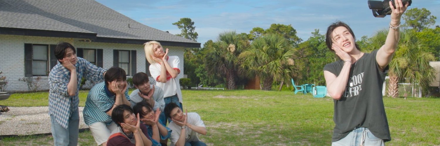 adoremnh's profile banner image
