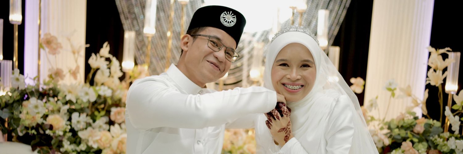nureenafrina_'s profile banner image