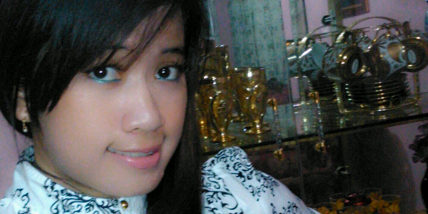 INesia's profile banner image