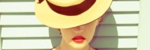 AngelaAveiro's profile banner image
