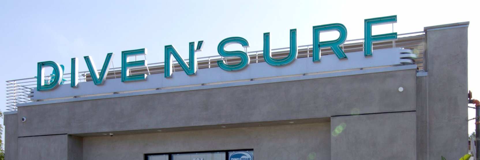 Dive N' Surf banner