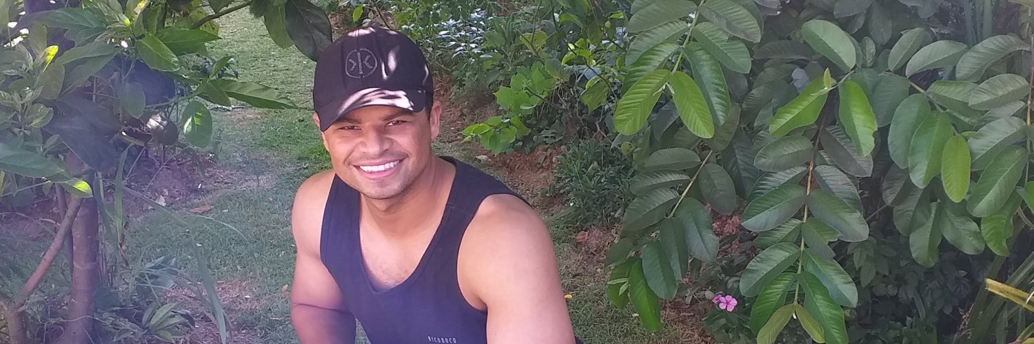 didozika's profile banner image