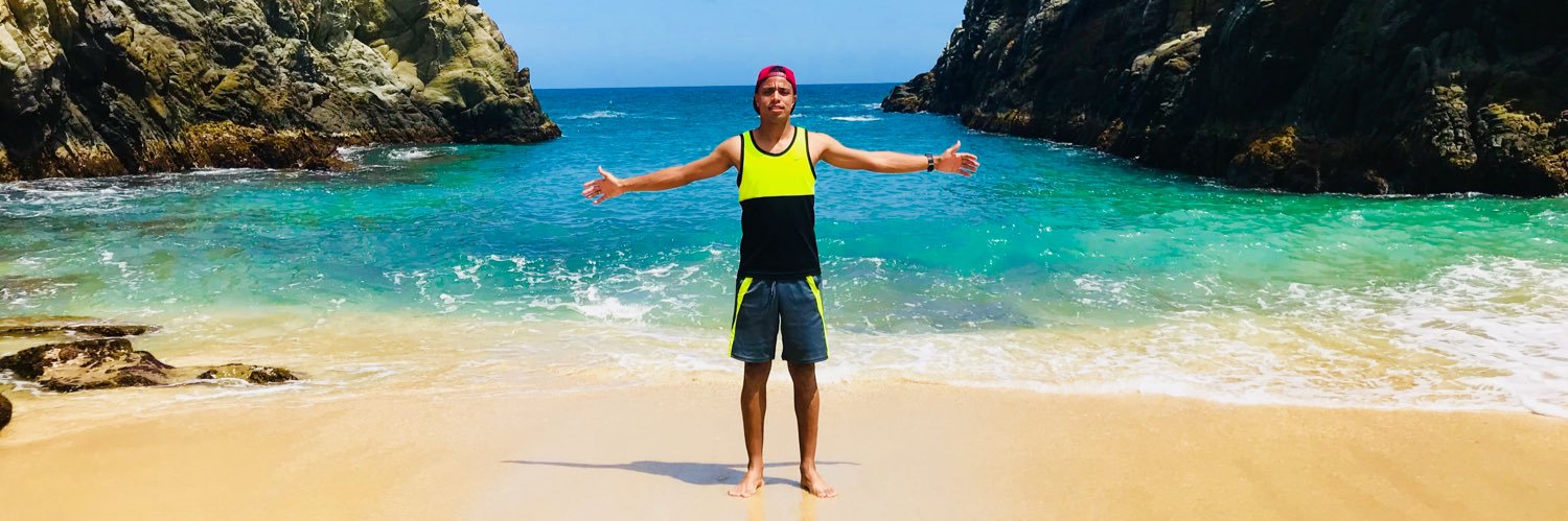 elqueroo's profile banner image
