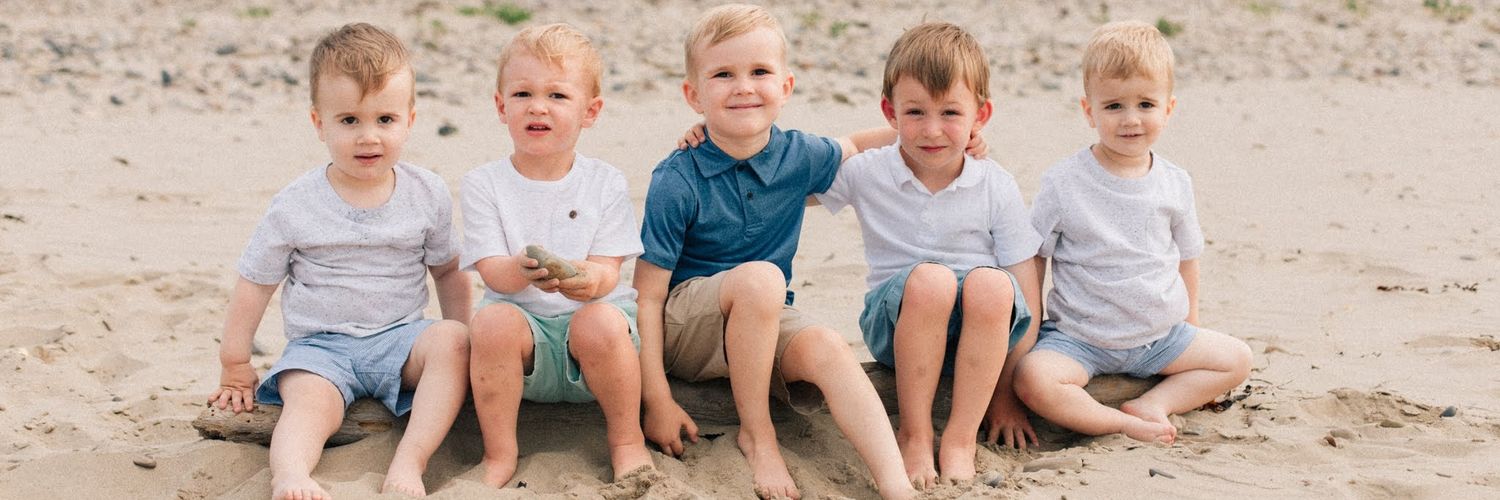 auntnet's profile banner image
