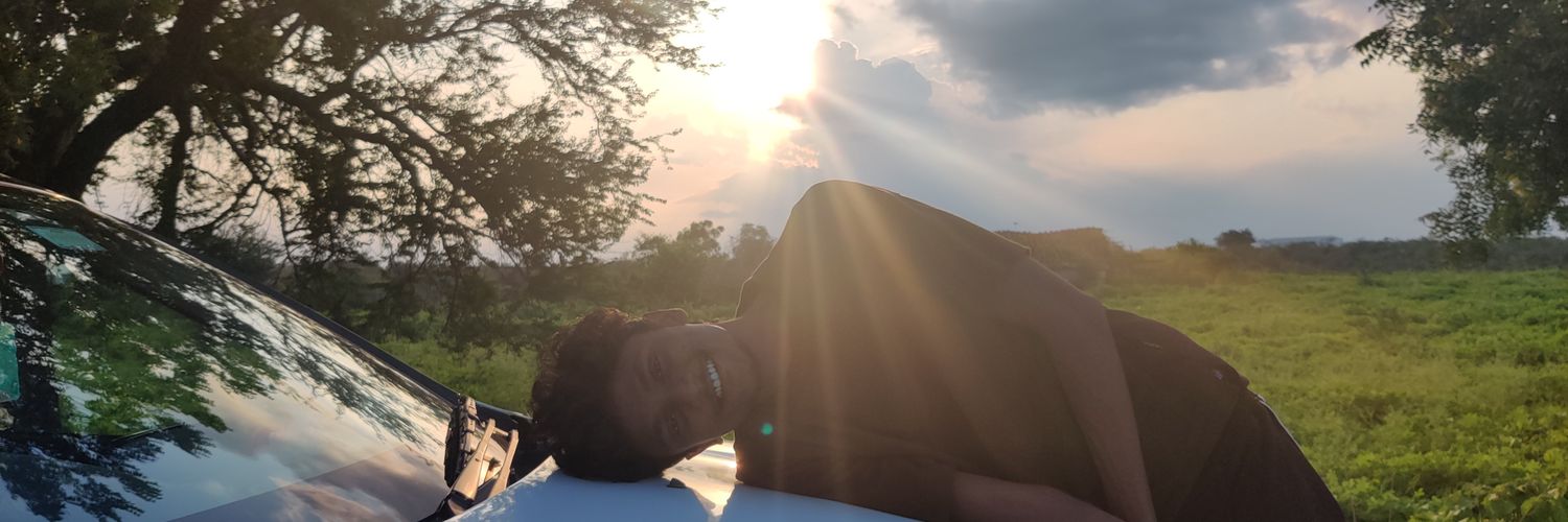 vams004's profile banner image