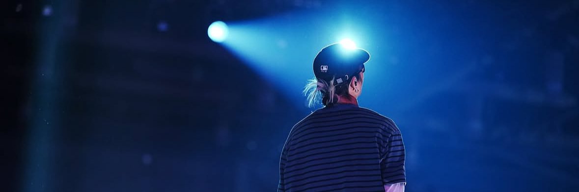 류 banner