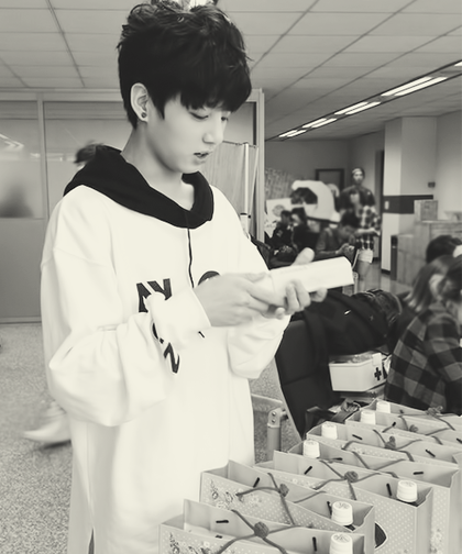 _04081016's profile banner image