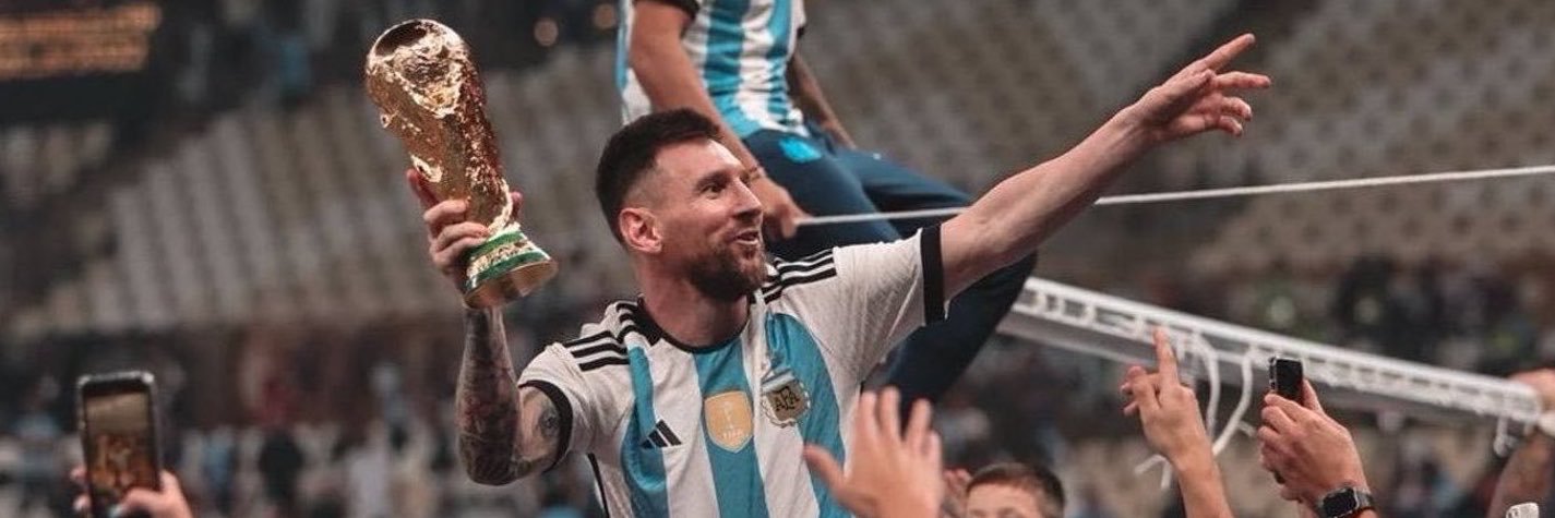 mizela_'s profile banner image