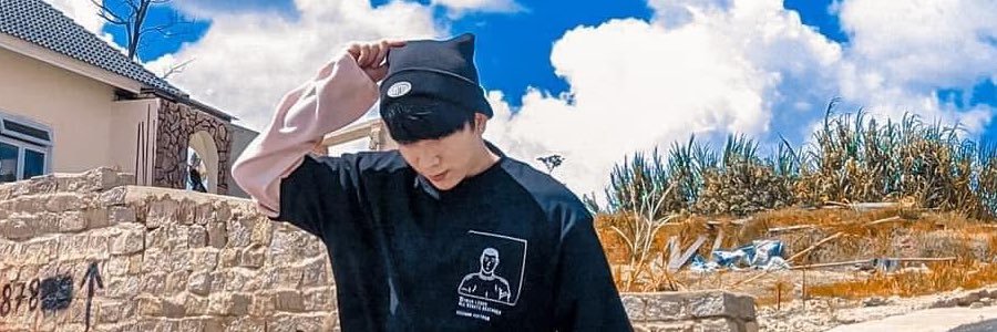 TangGau10's profile banner image