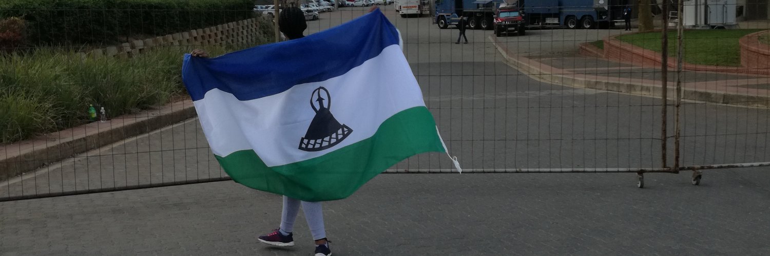 Khadebe banner