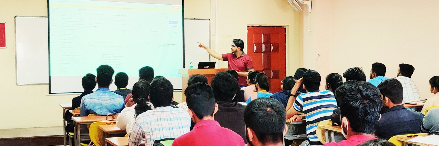 Dr. Suman De banner