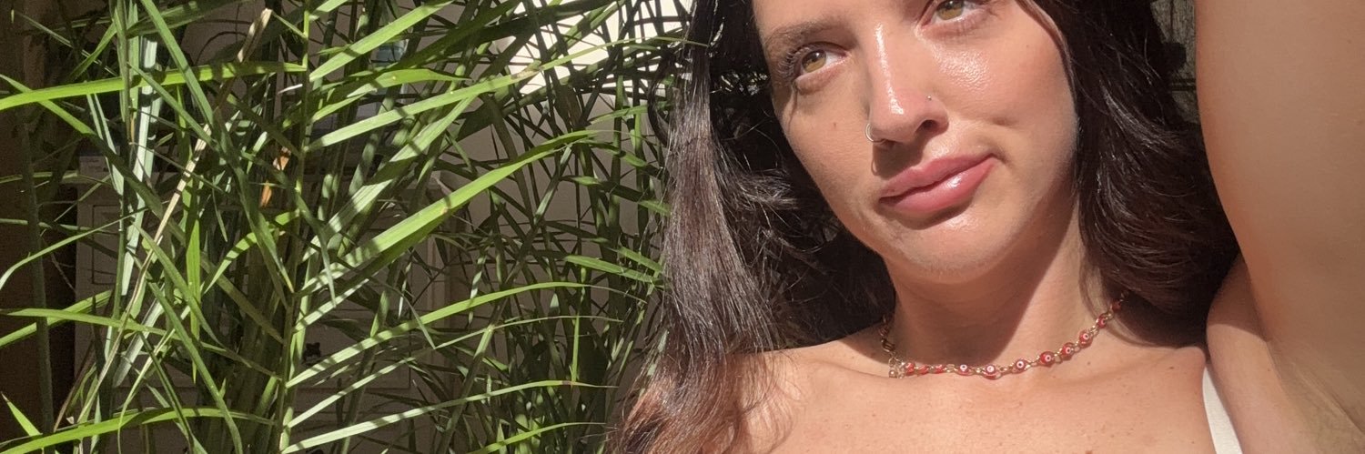 lishluxe's profile banner image