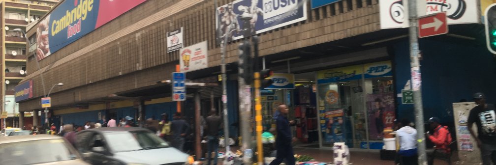 靴男 banner