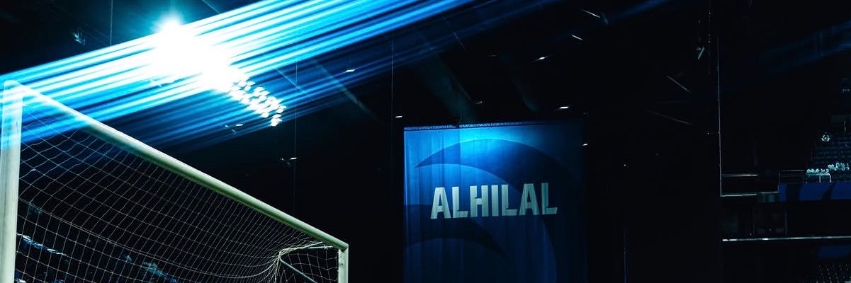 luooia's profile banner image
