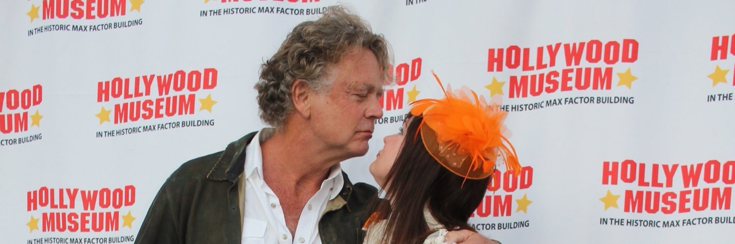 Dee Dee Schneider banner