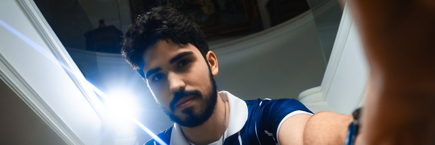 Larii Ferreira banner