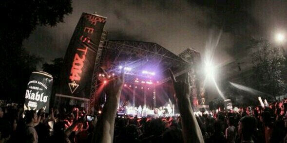 Hollow Festival banner