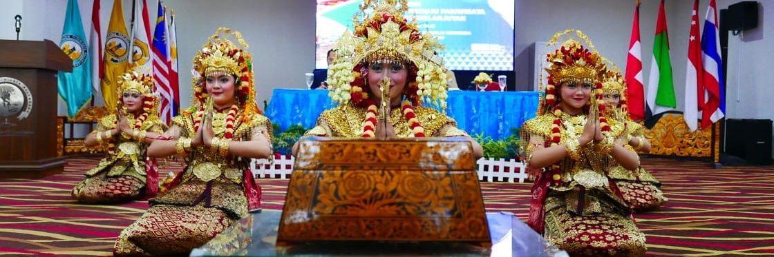 Shacie Oktarina Mulyadi banner