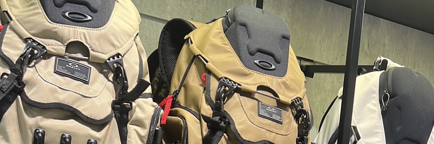 dontcomplainv's profile banner image