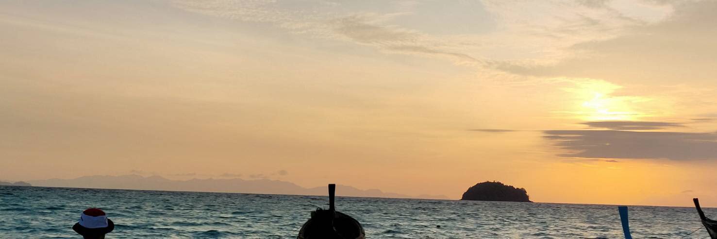 2409LEO's profile banner image