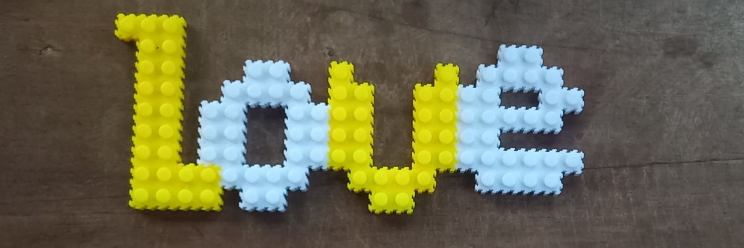julitors777's profile banner image