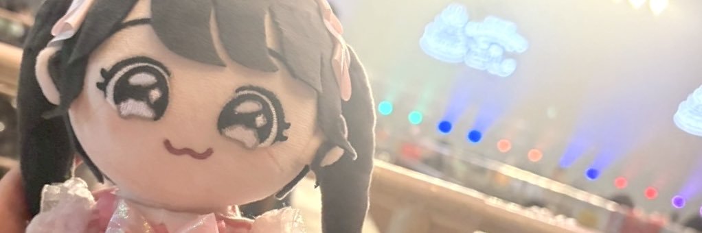 りりかれん👼🏻 🎀 🤍 banner
