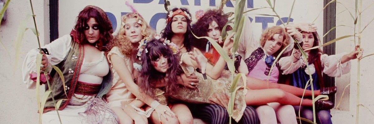 caelyn grace ☮️🌸💟 banner