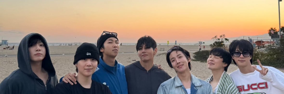 h banner