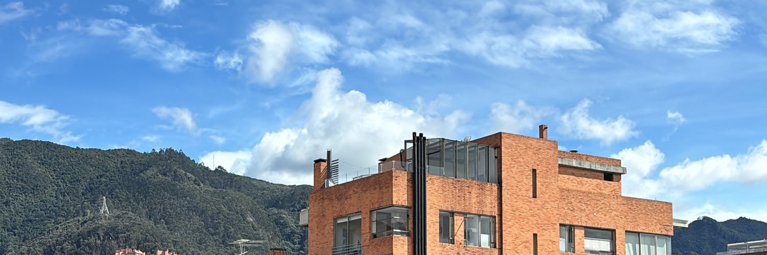 claudia vargas banner