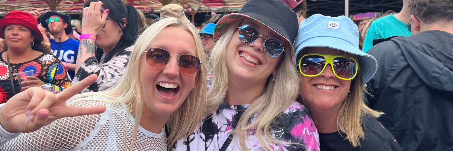 phoebehilll99's profile banner image