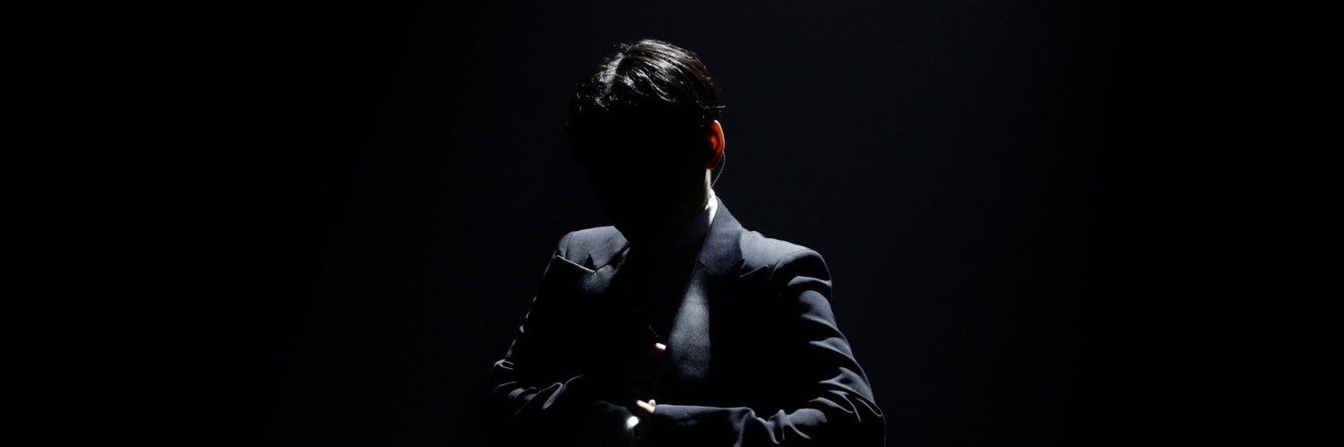 룬 banner
