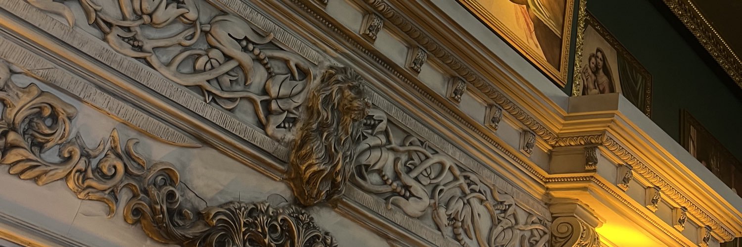 candireda's profile banner image