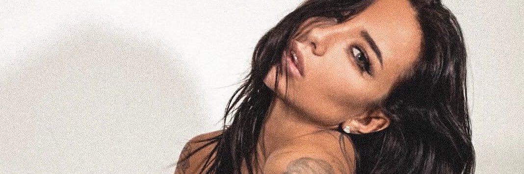 knottybella04's profile banner image