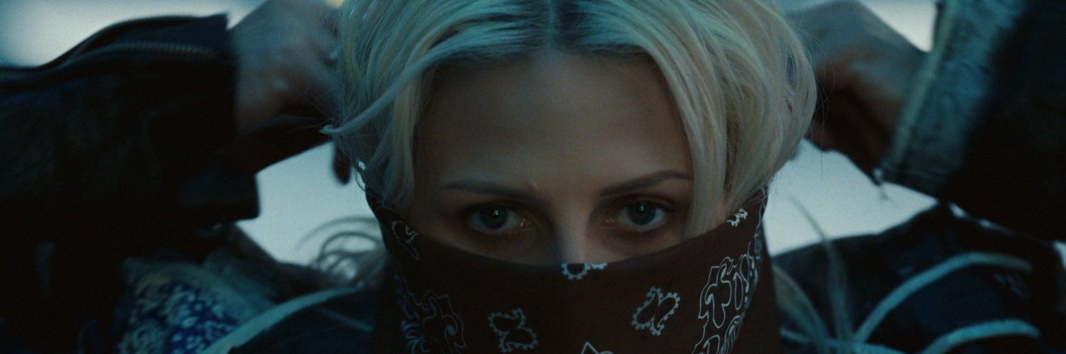 emily’s nose's banner
