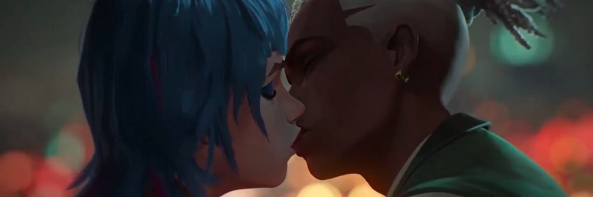 liv. 🌙 banner