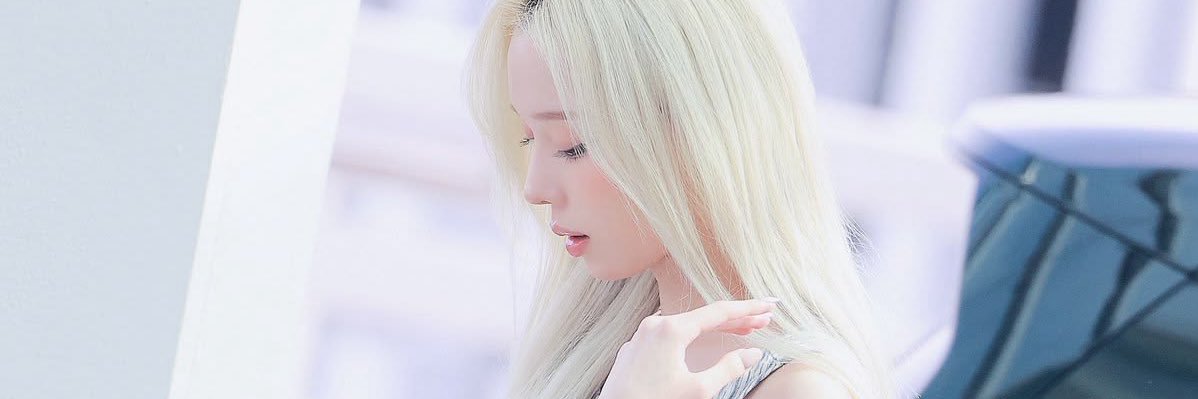 heartnmoji's profile banner image