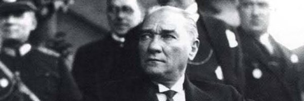 zeyno_citlembik Profile Banner