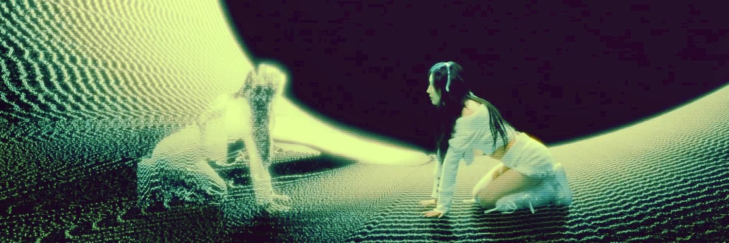 maya 🌙's banner