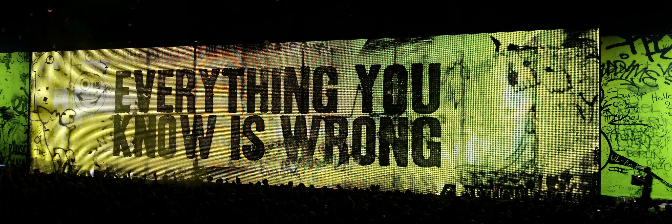 Lionel U2 banner