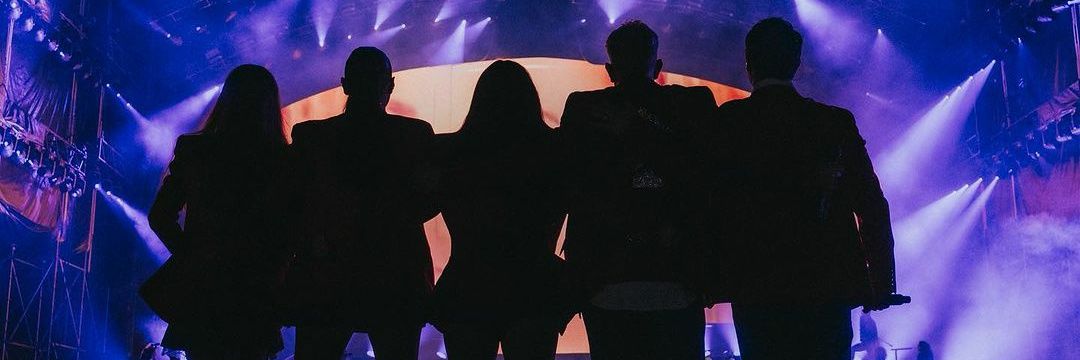 _claraamaral's profile banner image