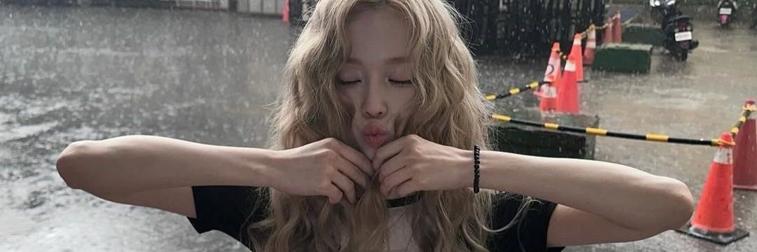 nanu 🫧 winay banner