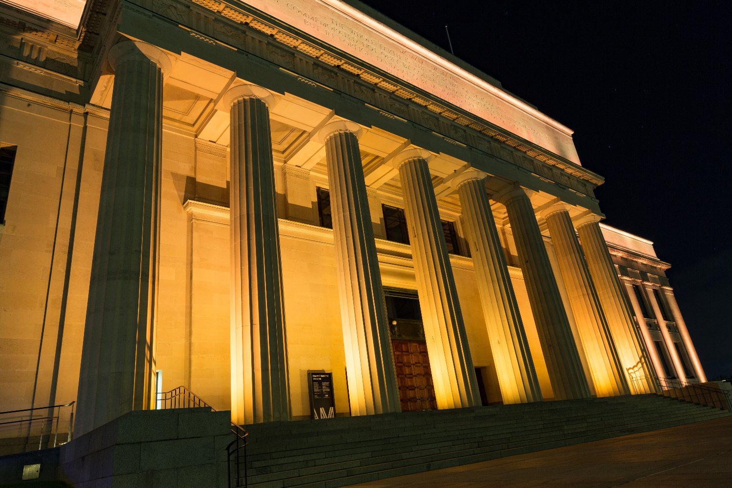 Auckland Museum banner