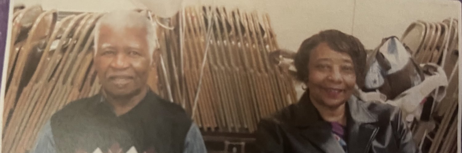 Re’Gineee 🌻 banner