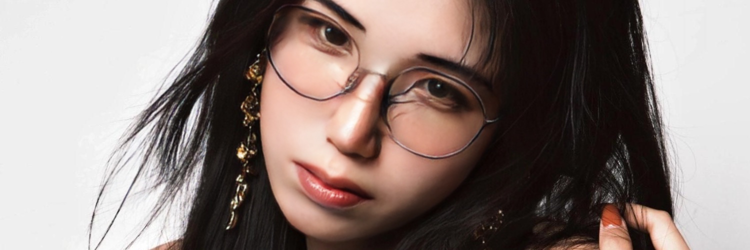 Nini banner