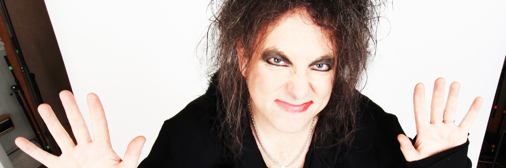 ROBERT SMITH banner